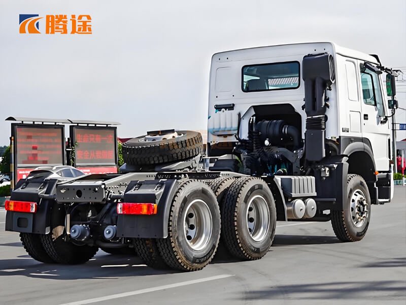 再制造豪沃371 375HP 6✖️4牵引车-3